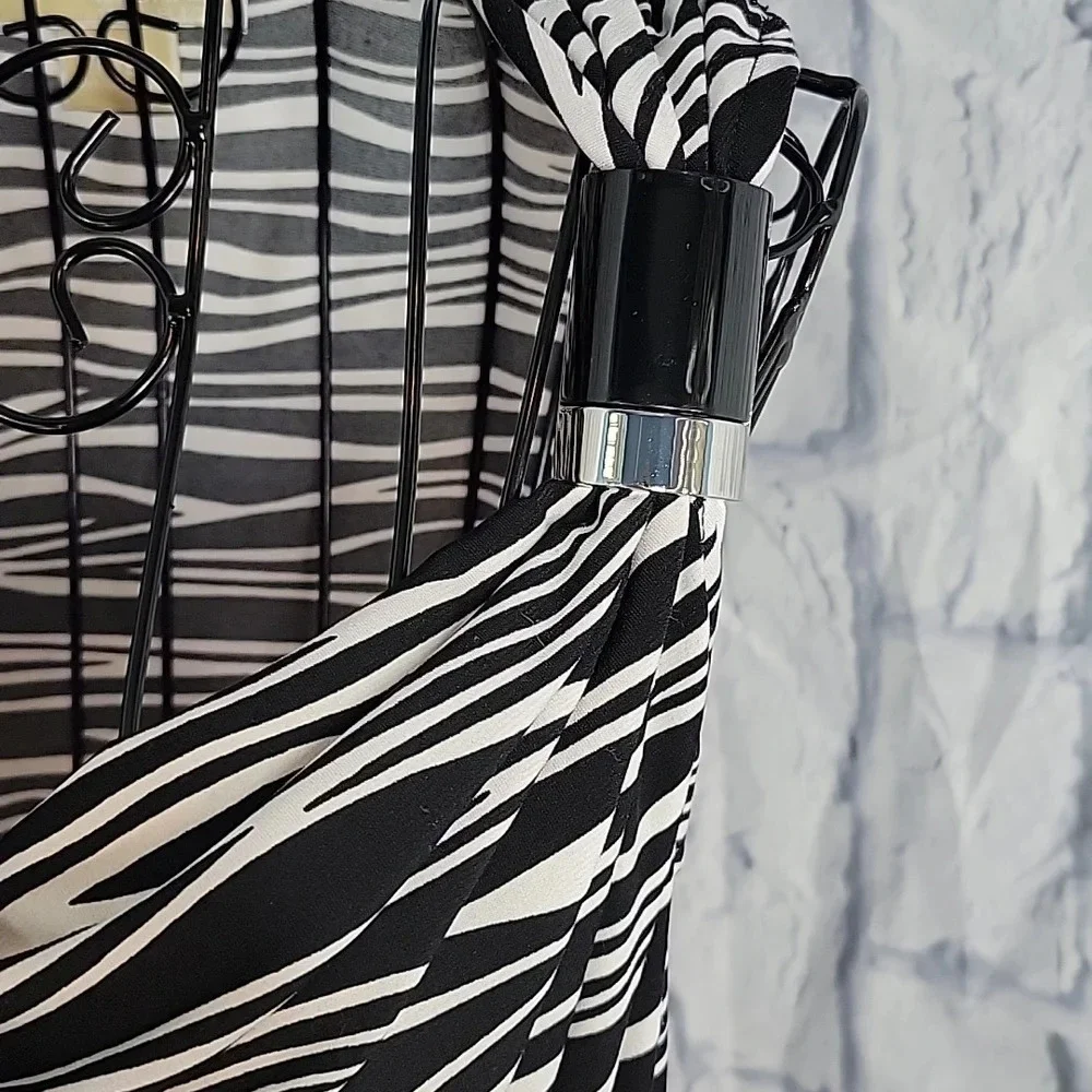 MICHAEL KORS Black and White Sleeveless Blouse PS‎
